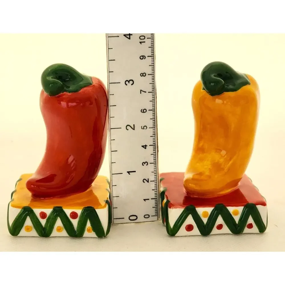 Vintage Ceramic Chili Pepper Salt & Pepper Shakers Set Hand Painted Stoppers